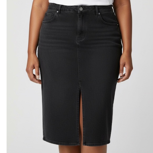 Devoted Dresses & Skirts - NWT DEVOTED Split Front Black Denim Skirt Plus size 4x
